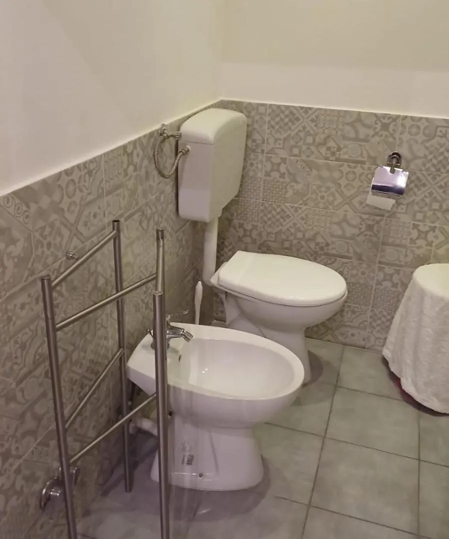 Beb Chiaia Room Naples Italy