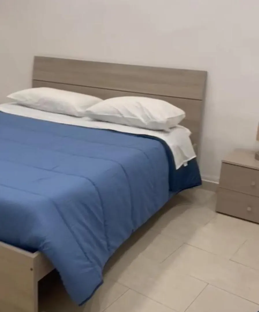 Beb Chiaia Room Napoli Oda ve Kahvaltı
